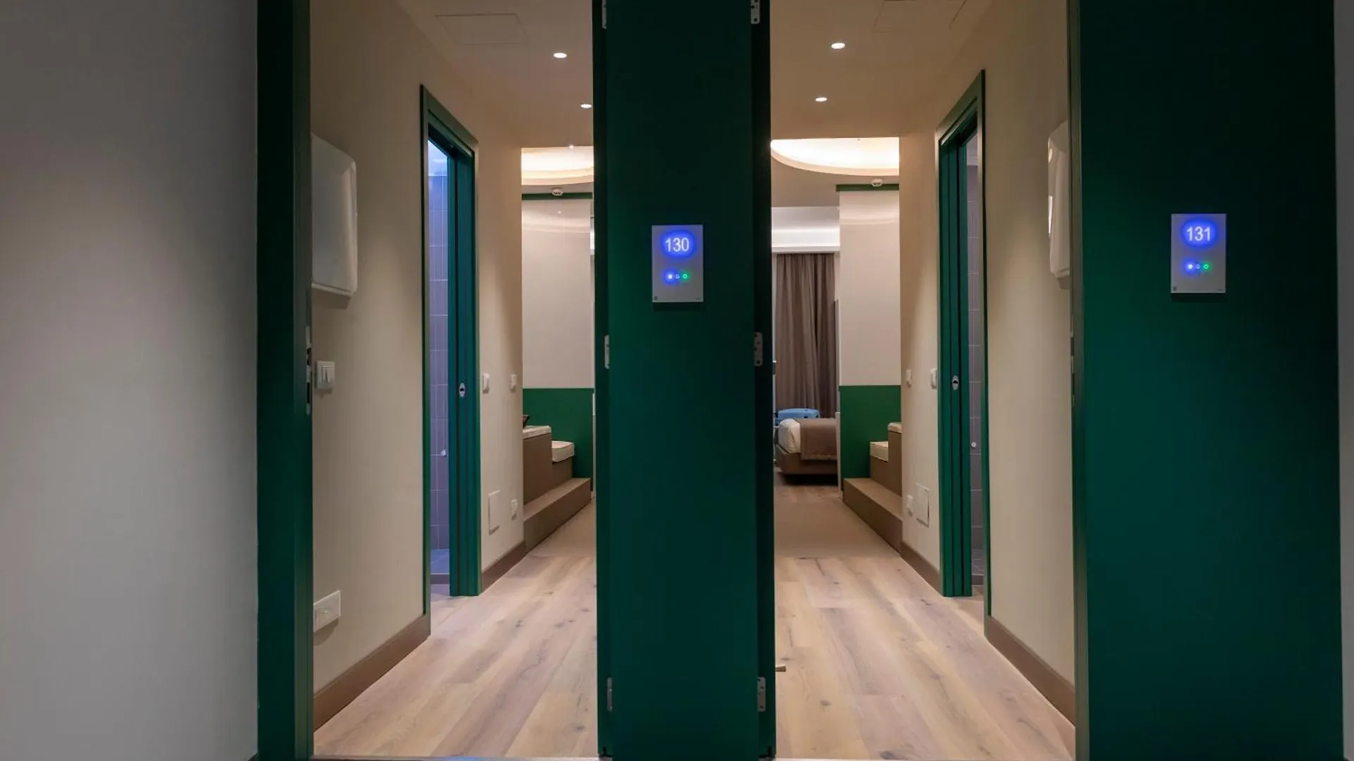 Smart Hotel Napoli 4*, ナポリ イタリア