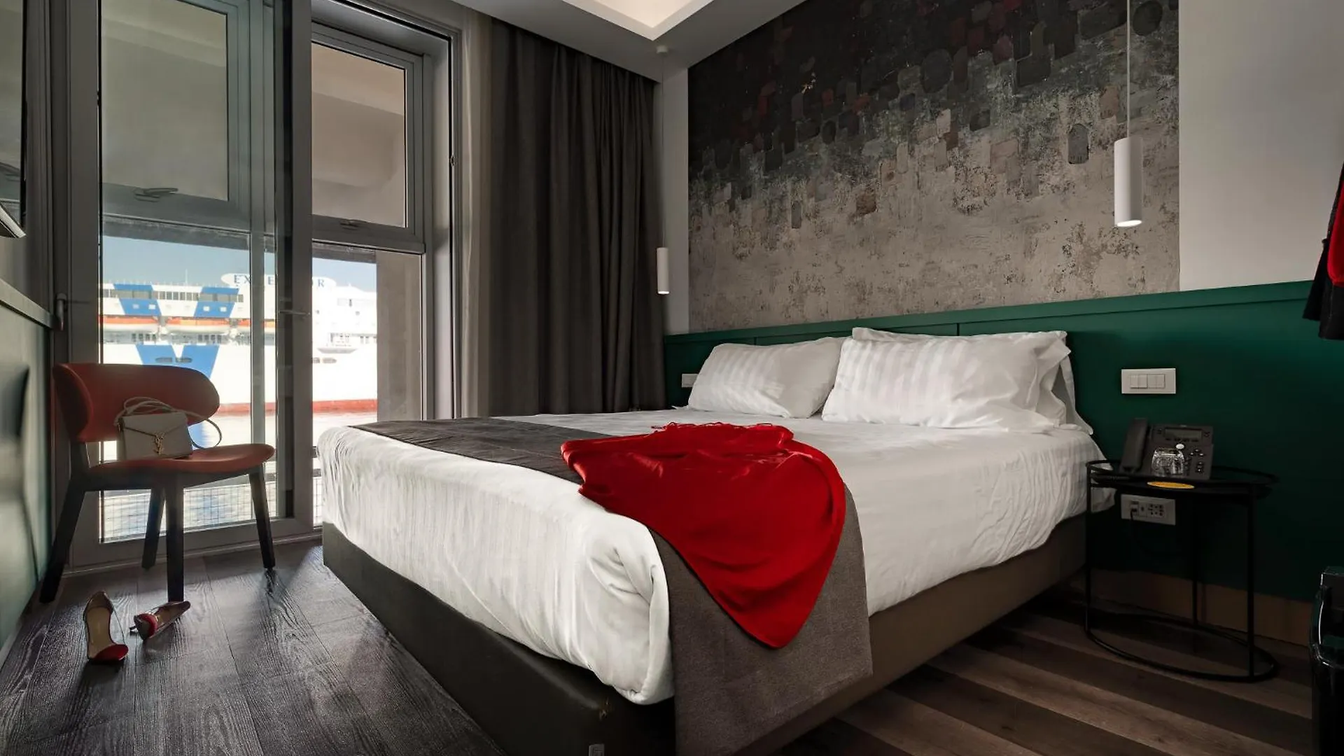 ****  Smart Hotel Napoli イタリア