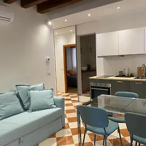 Ca' Degli Specchieri - A Due Passi Da Piazza San Marco Italia