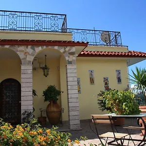 Vakantiehuis Vacation Agrumeto Flegreo